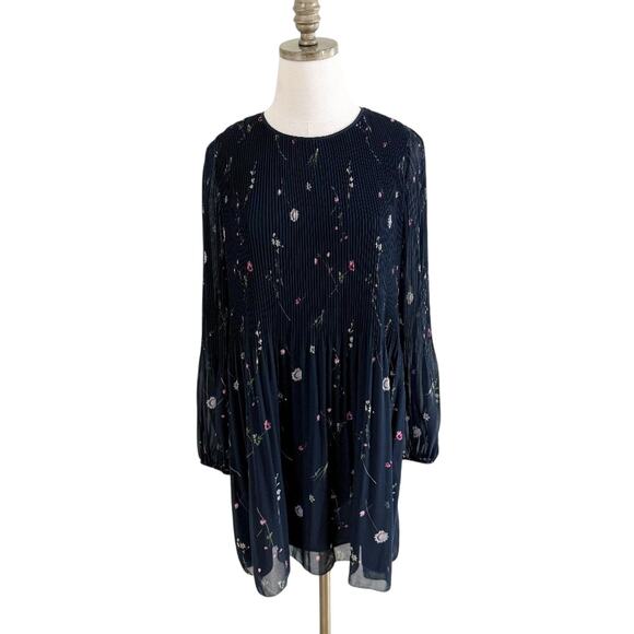 Aritzia Wilfred Black/Pink Floral Print Long Sleeve Pleated Mini Dress Sz Small - Picture 2 of 9